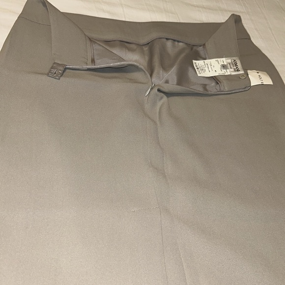 NWOT Armani Collezioni Silk pencil skirt - Picture 4 of 6
